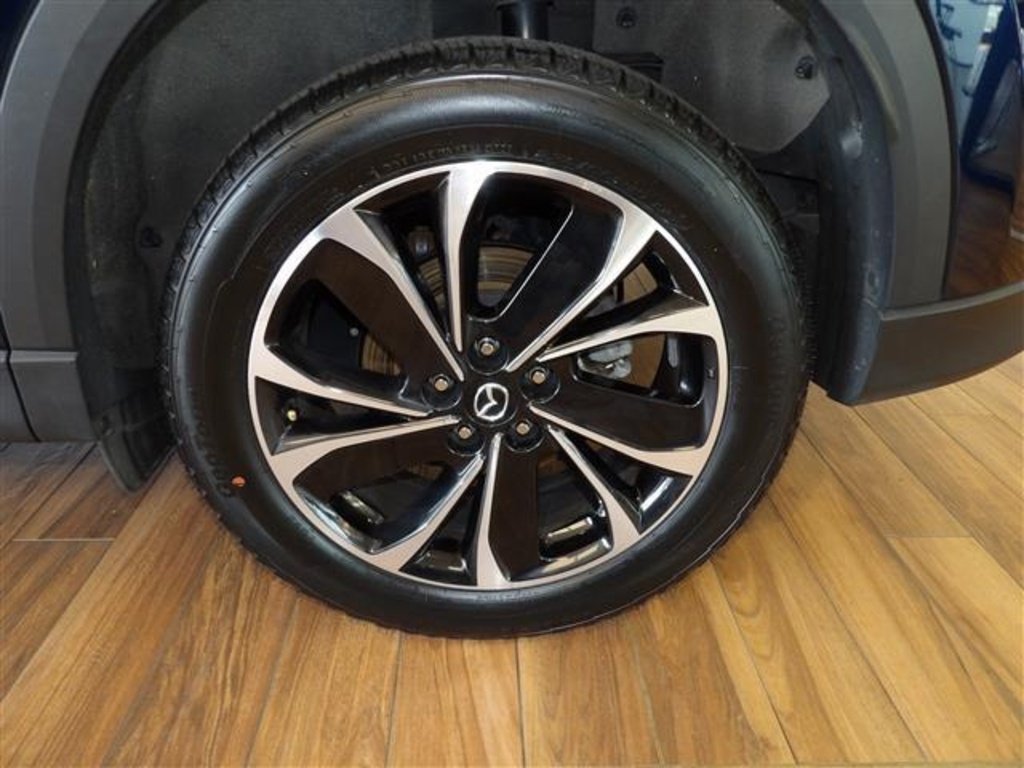 2022 Mazda CX-5 2.5 Premium Plus photo 9