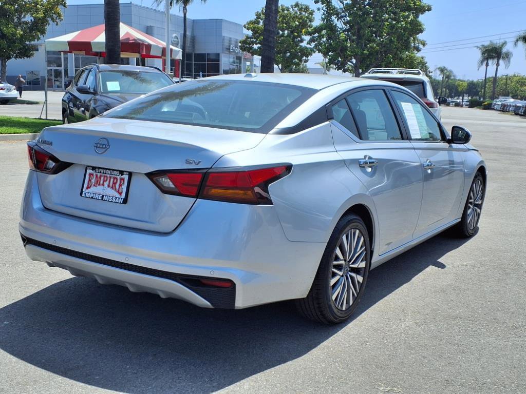 2023 Nissan Altima 2.5 SV photo 3
