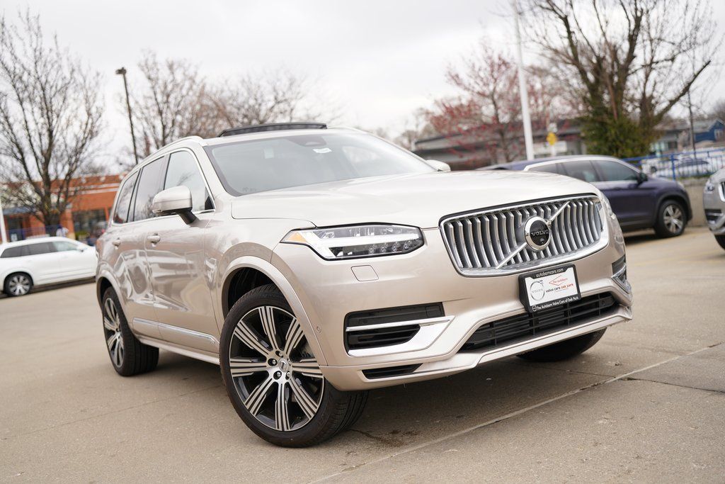 2025 VOLVO XC90 - Image 9