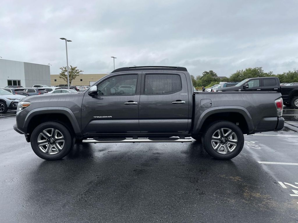 2018 Toyota Tacoma Limited photo 24