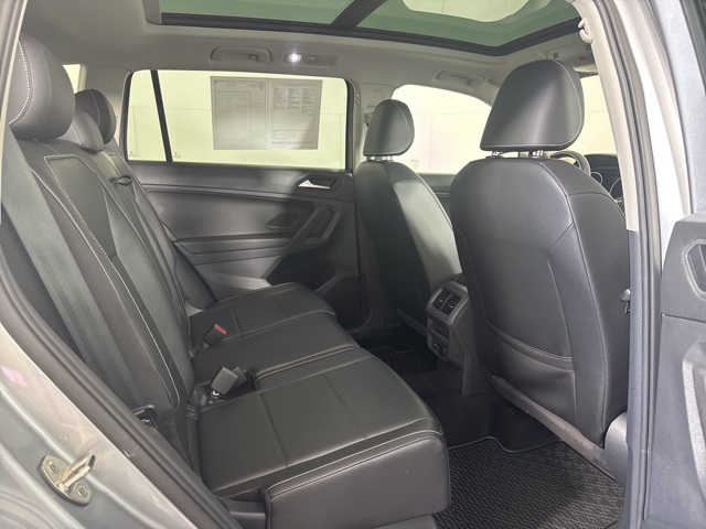2021 Volkswagen Tiguan SE photo 4