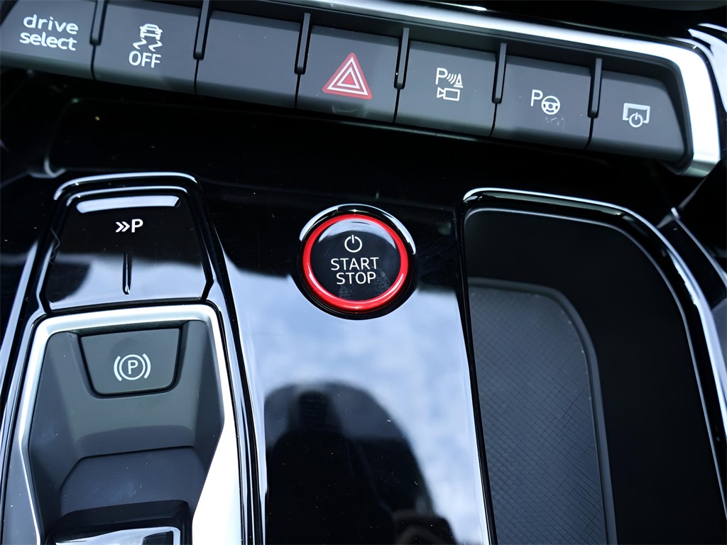 2023 Audi e-tron GT Prestige photo 22