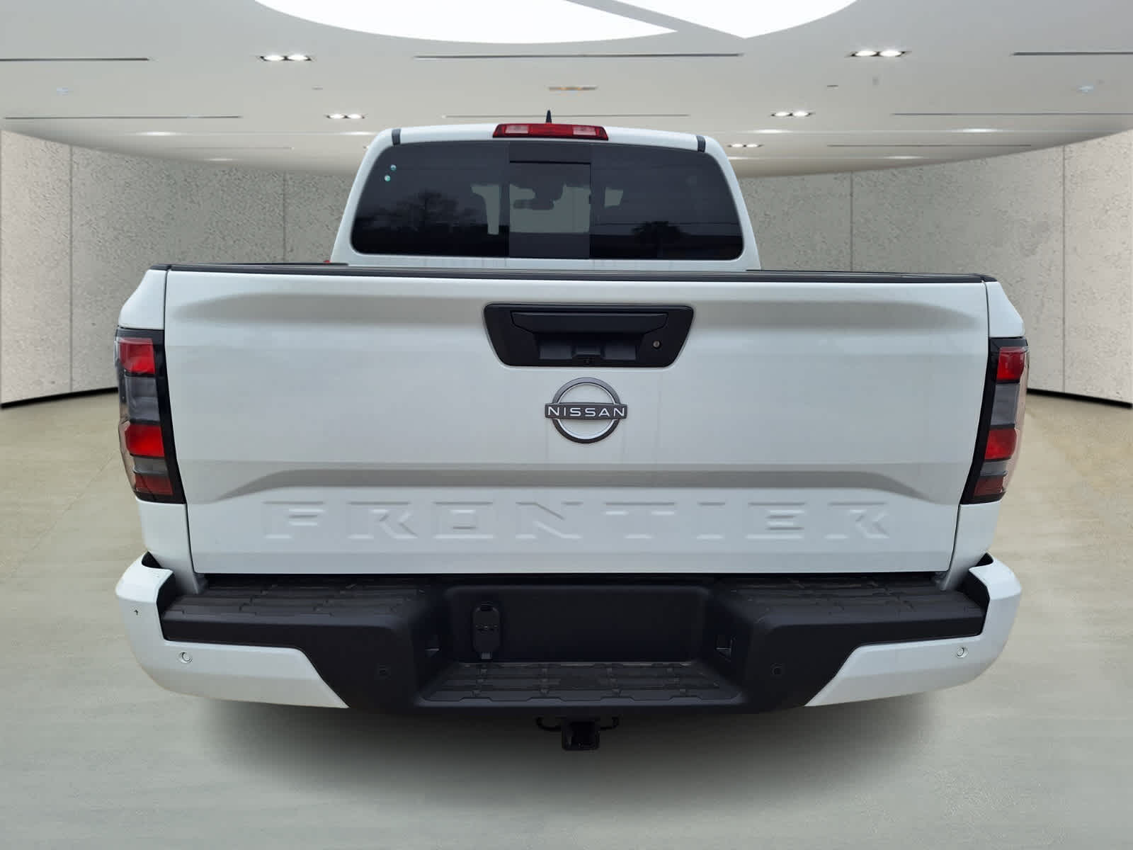 2025 Nissan Frontier SV Crew Cab photo 4