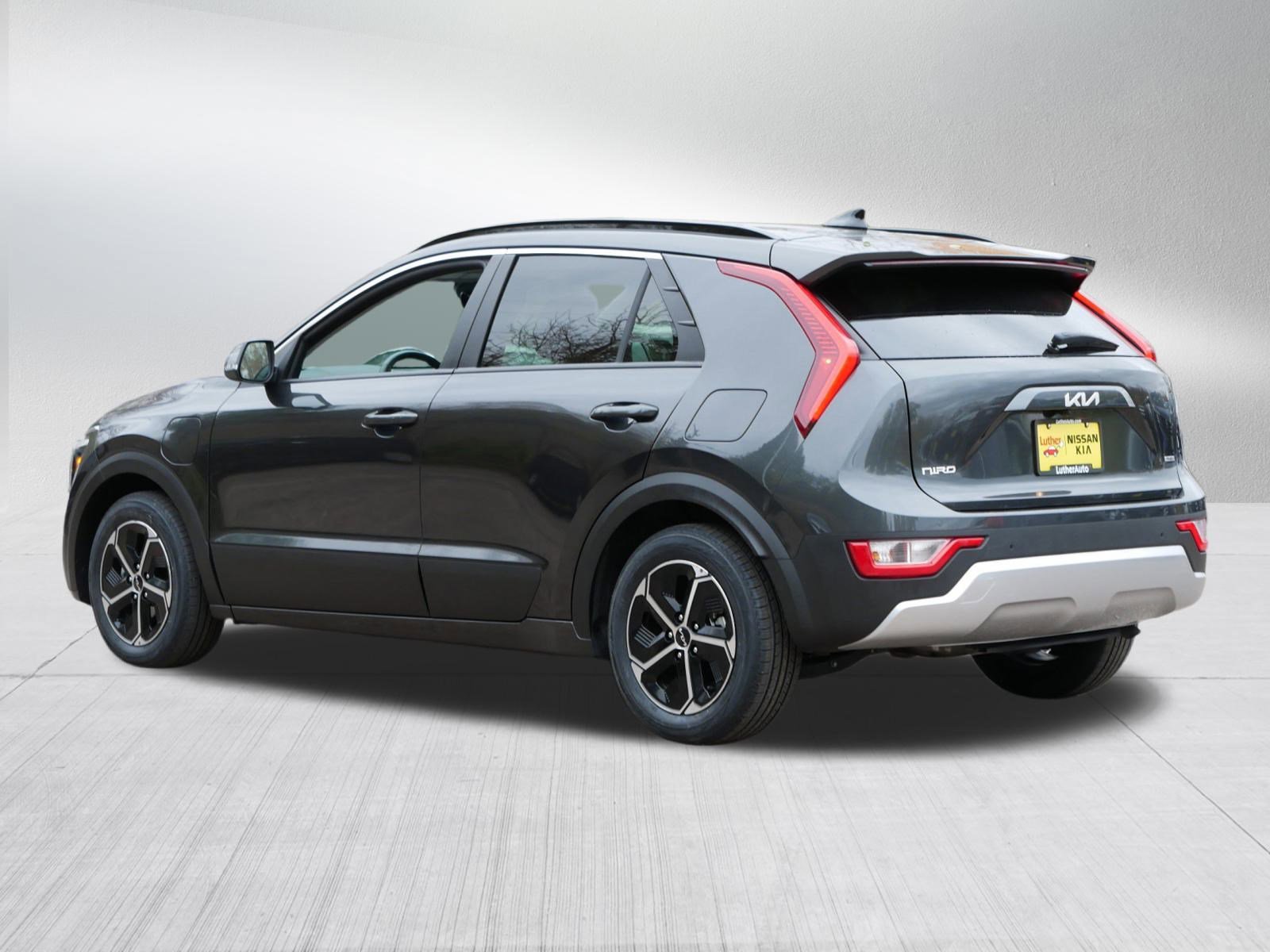 2023 Kia Niro Plug-In Hybrid EX photo 3