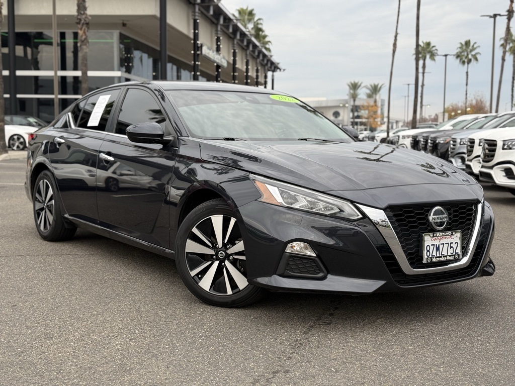 2022 Nissan Altima SV
