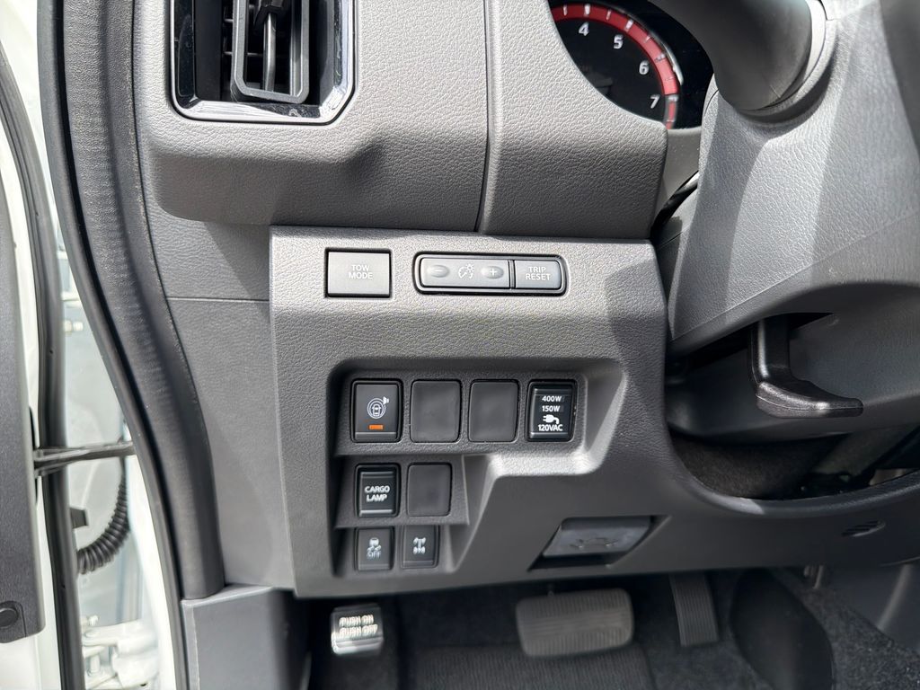2026 Nissan Frontier PRO-4X photo 28