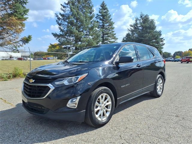 2018 Chevrolet Equinox LS photo 3