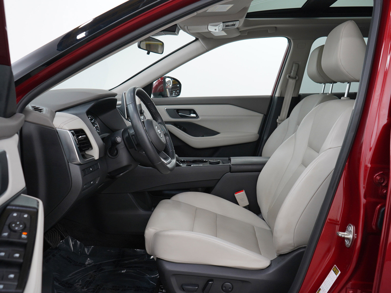 2021 Nissan Rogue SV photo 17