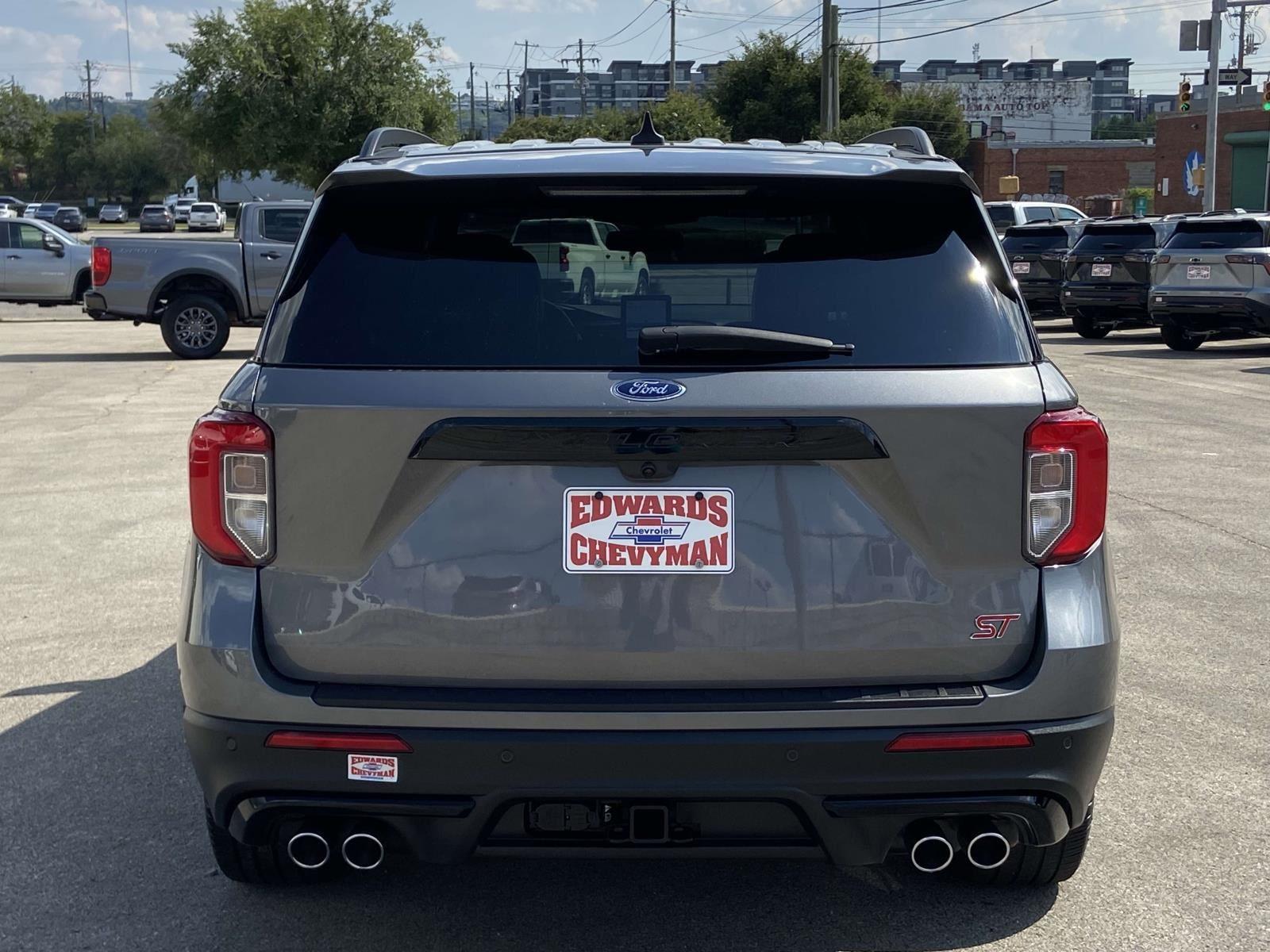 2023 Ford Explorer ST photo 20