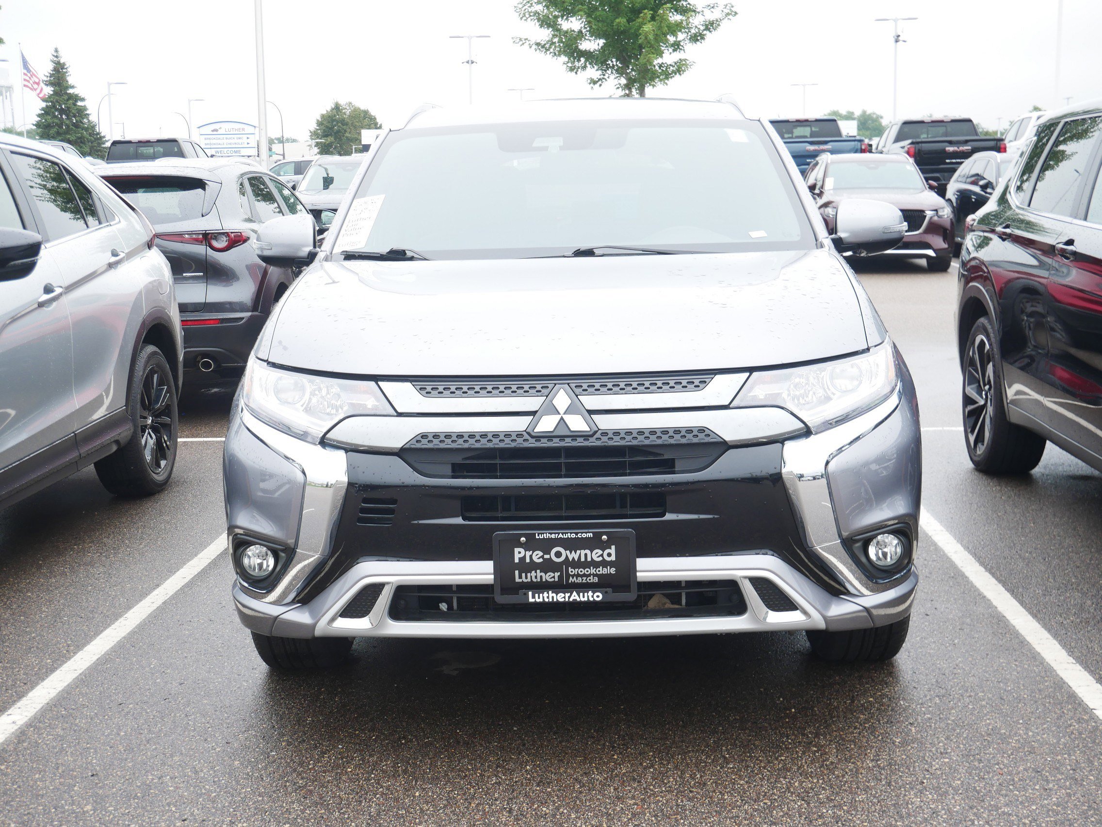 Used 2022 Mitsubishi Outlander PHEV GT with VIN JA4J2VA70NZ030006 for sale in Brooklyn Center, Minnesota