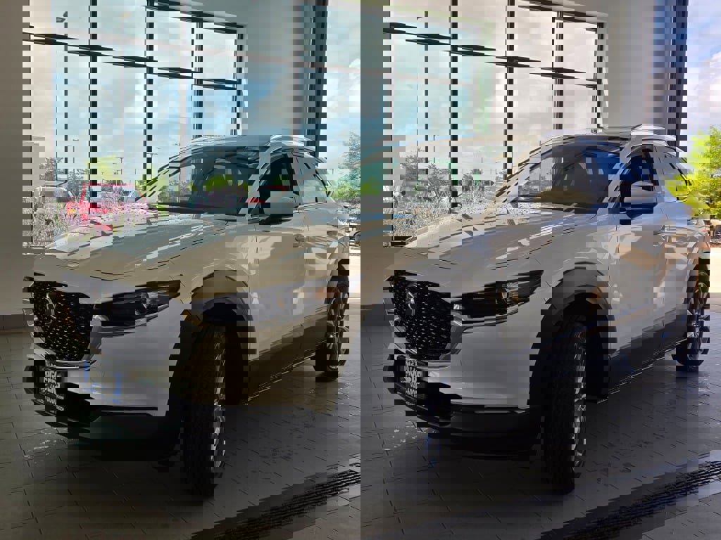 2025 Mazda CX-30 2.5 S Preferred photo 3