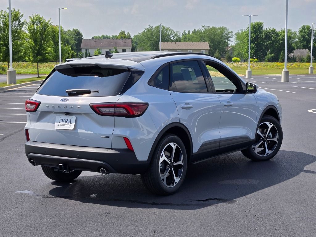 2025 Ford Escape Hybrid ST-Line Select photo 10