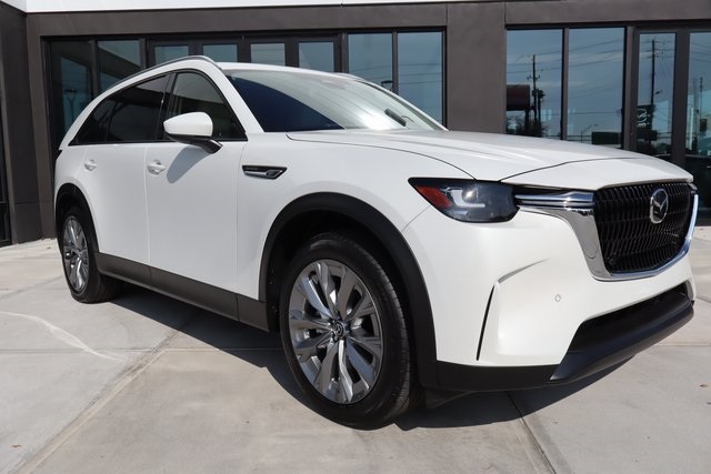 2026 Mazda CX-90 Preferred Package's photo