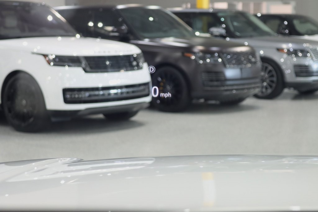 2024 Land Rover Range Rover Autobiography photo 19