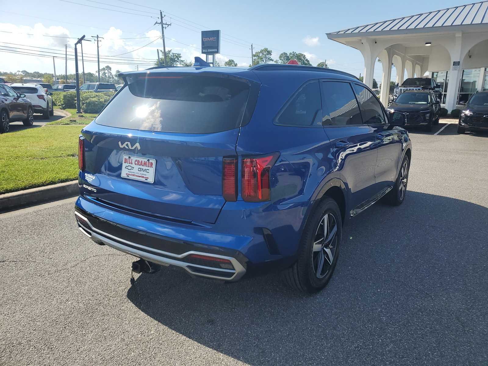 2023 Kia Sorento S photo 4