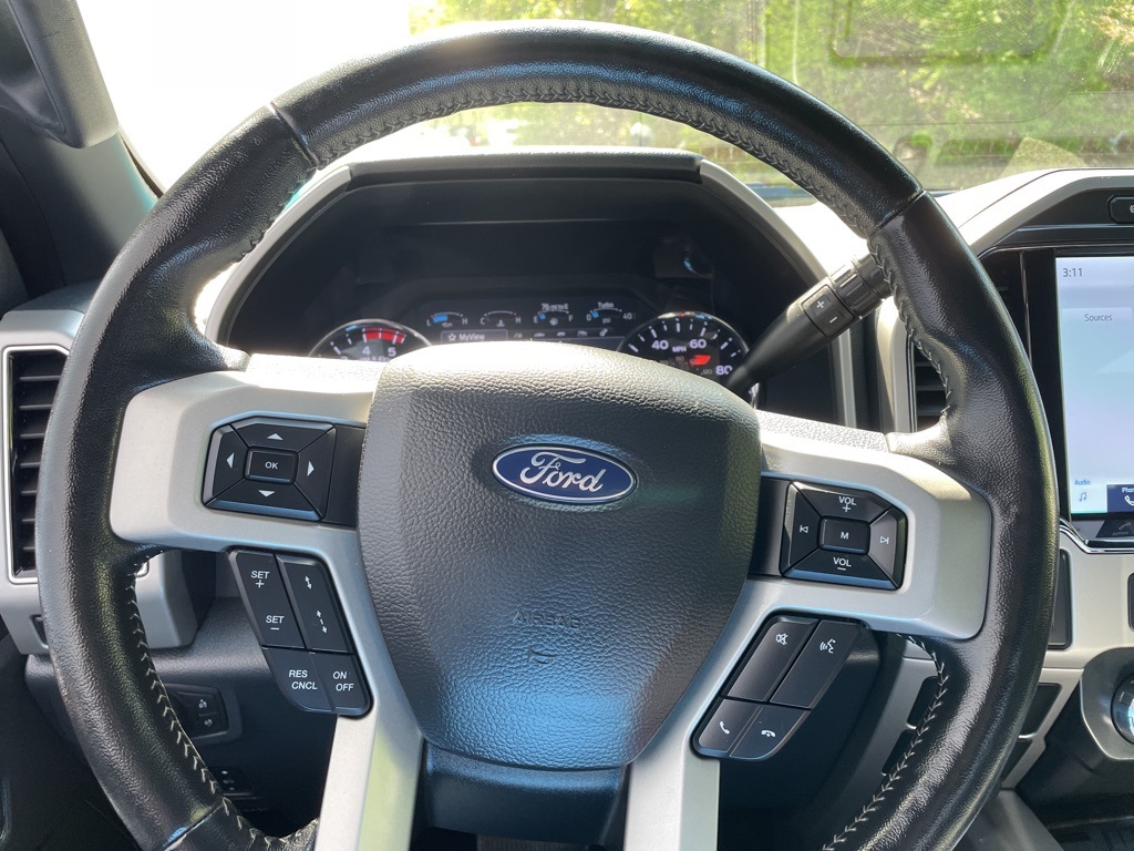 2022 Ford F-250 Lariat photo 12