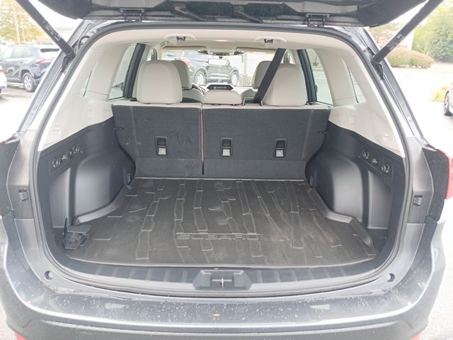 2023 Subaru Forester Limited photo 8
