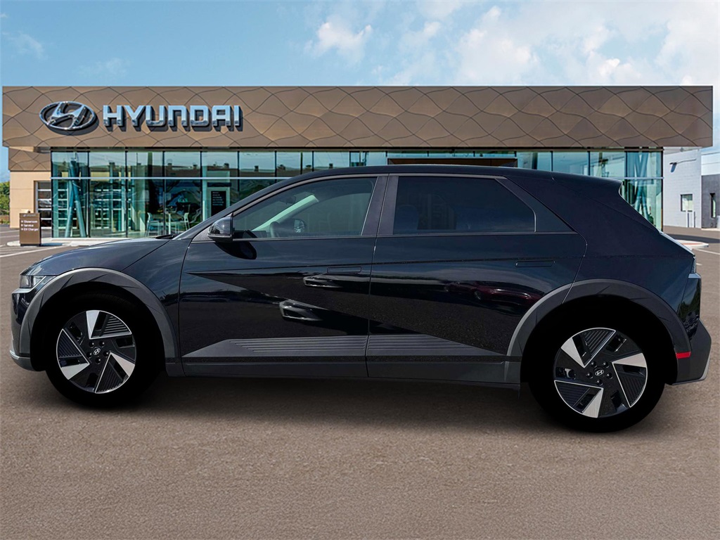 2025 Hyundai Ioniq 5 SE photo 2