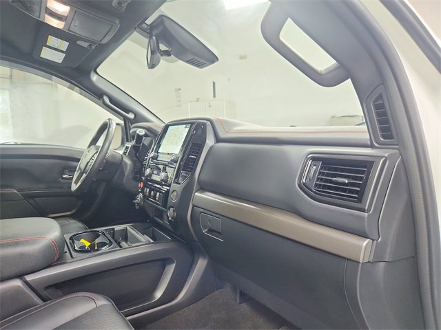 2024 Nissan Titan PRO-4X photo 29