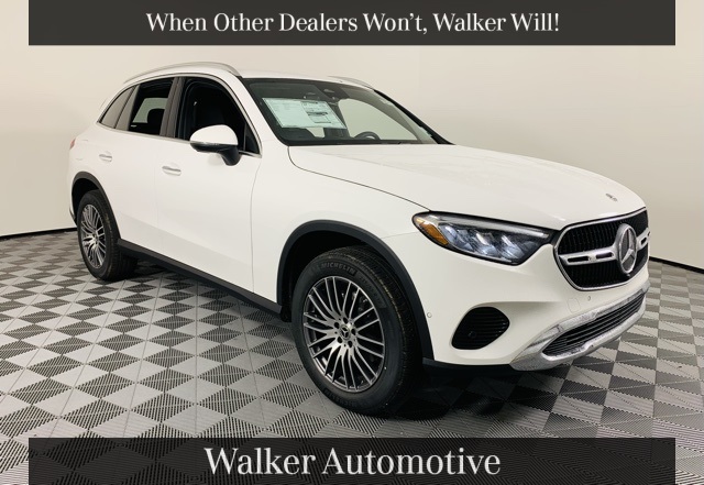 2025 Mercedes-Benz GLC Base's photo