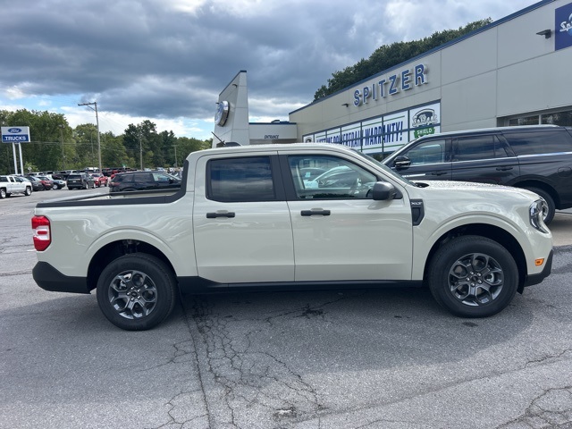 2025 Ford Maverick XLT photo 3