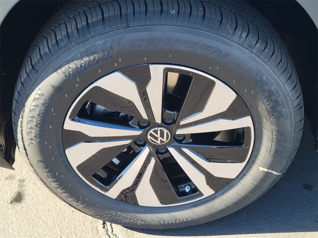 2026 Volkswagen Atlas SE photo 3