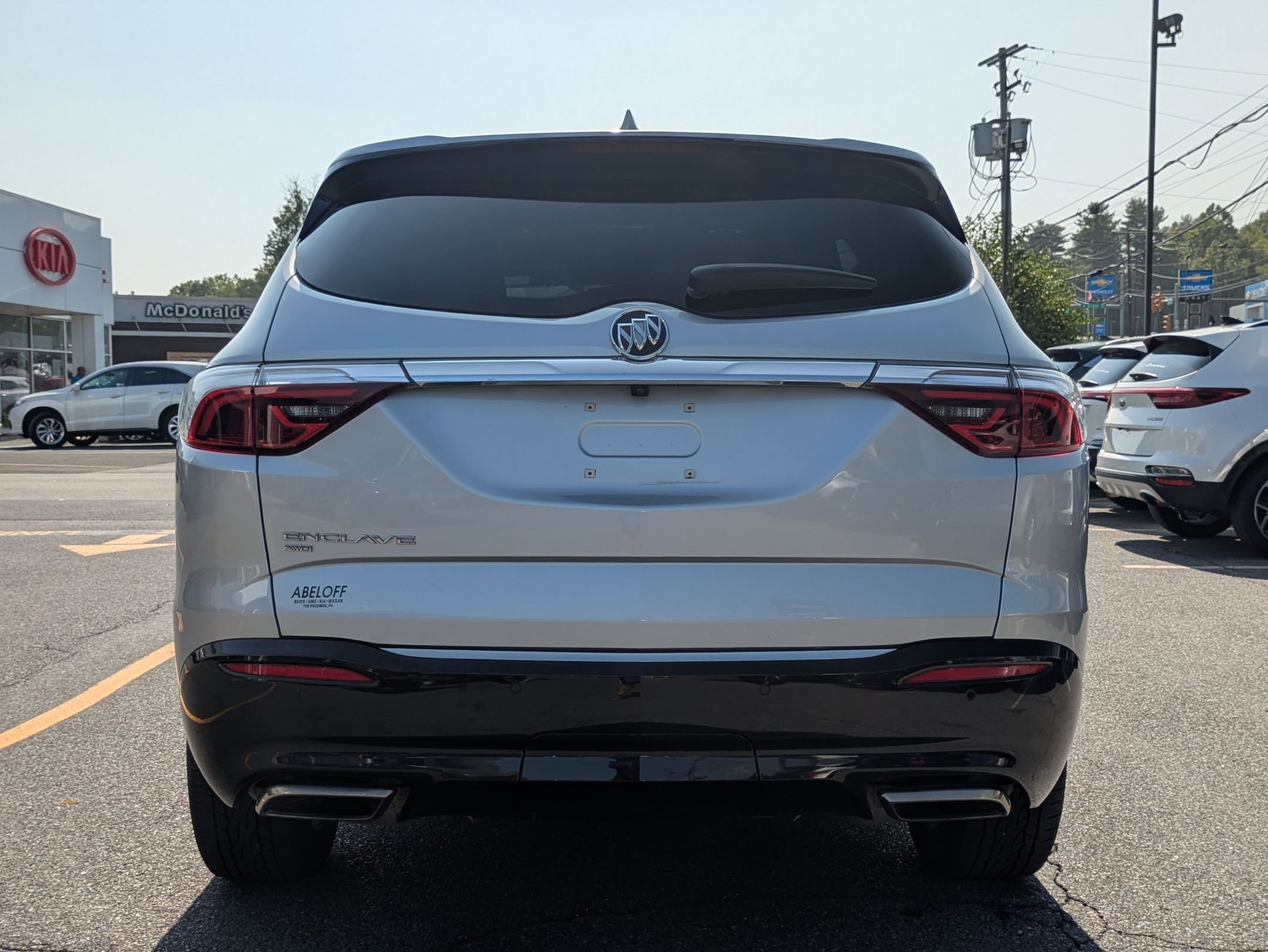 2022 Buick Enclave Essence photo 5