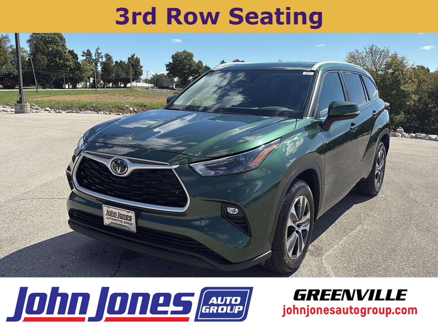 2024 Toyota Highlander XLE's photo