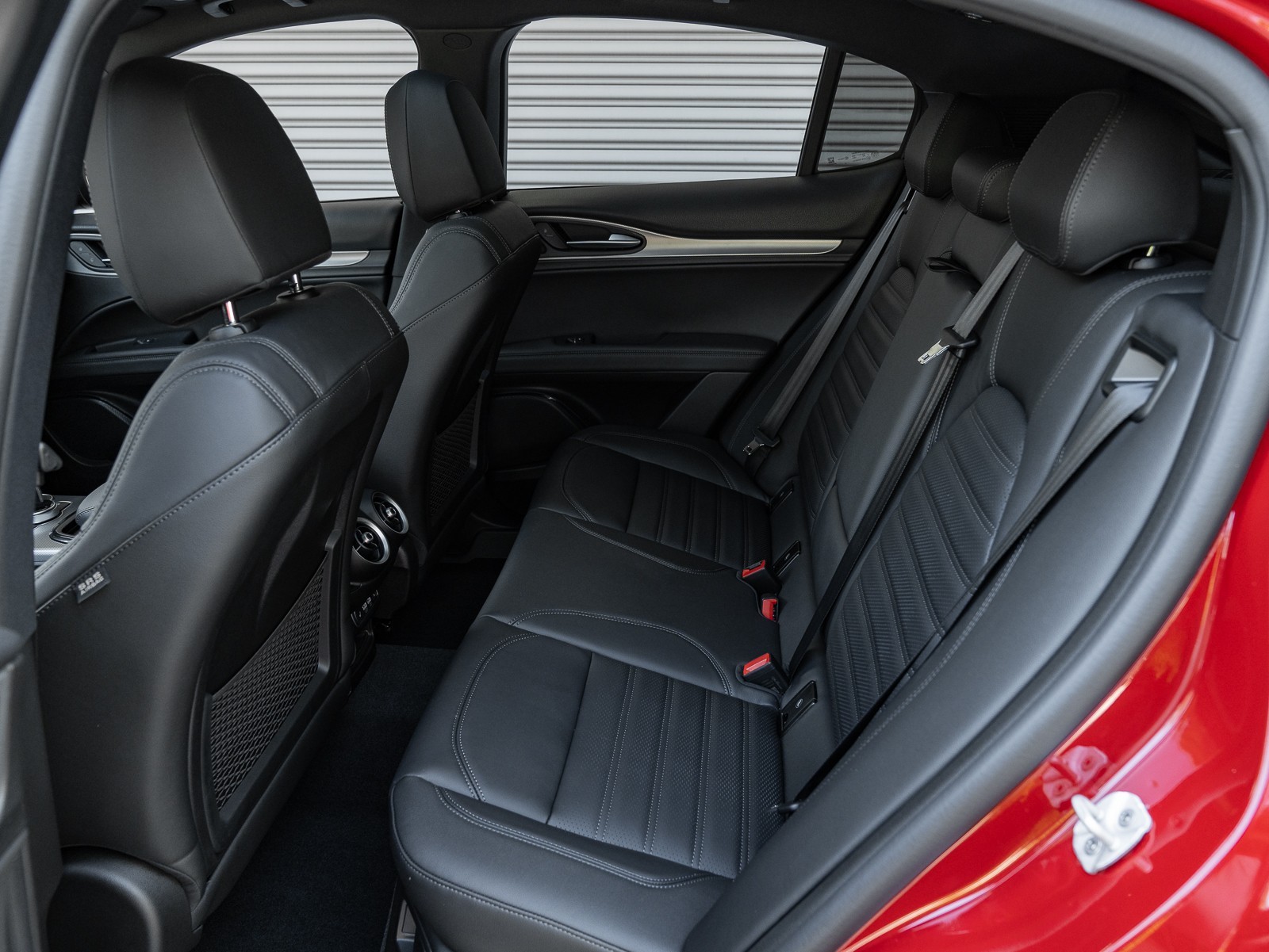 2024 Alfa Romeo Stelvio photo 30
