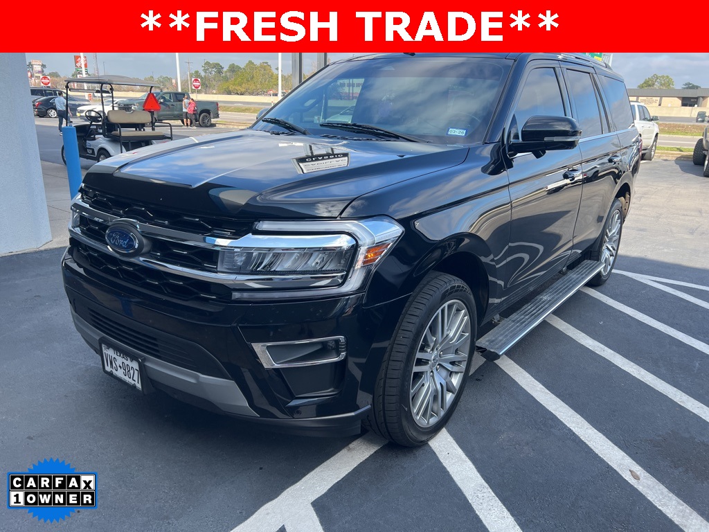2023 Ford Expedition Limited's photo