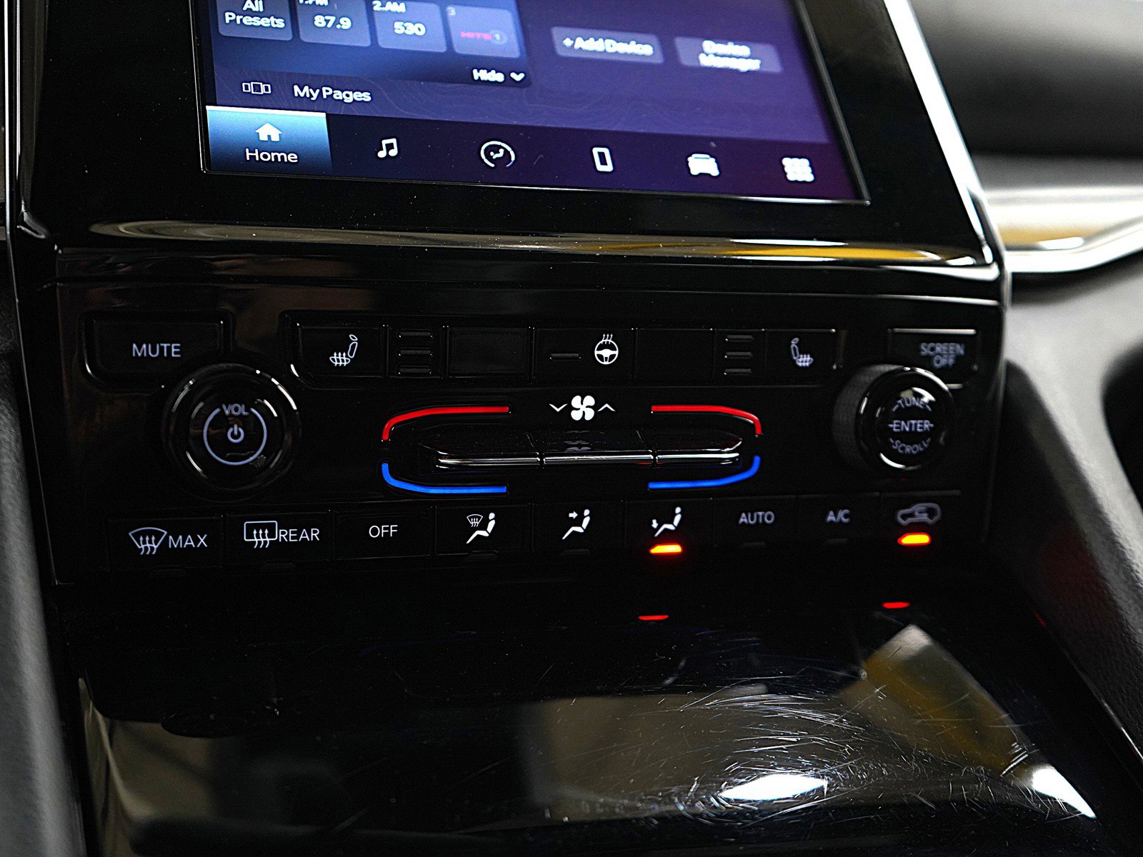 2022 Jeep Grand Cherokee Altitude photo 23