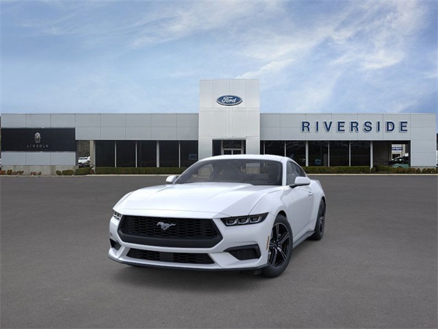 2025 Ford Mustang EcoBoost photo 2