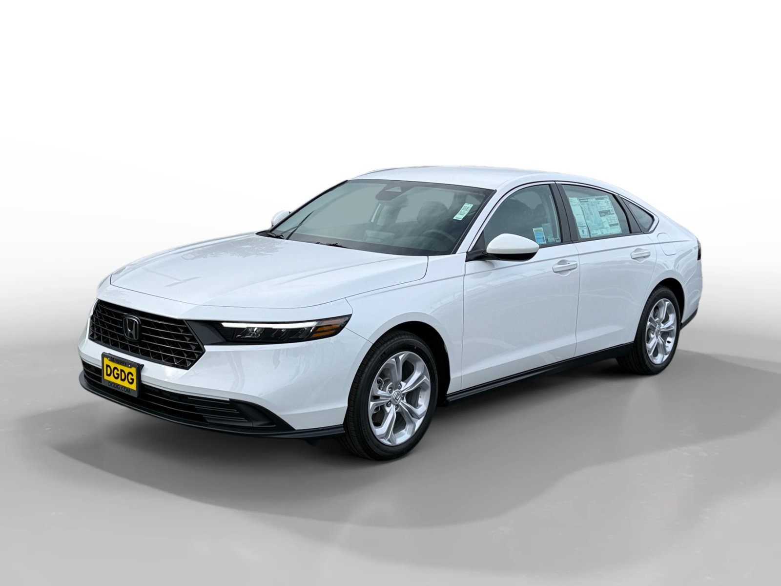 2025 Honda Accord LX's photo