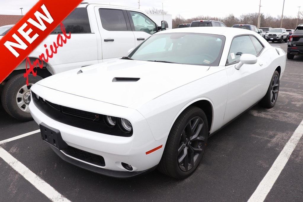 2023 Dodge Challenger SXT's photo
