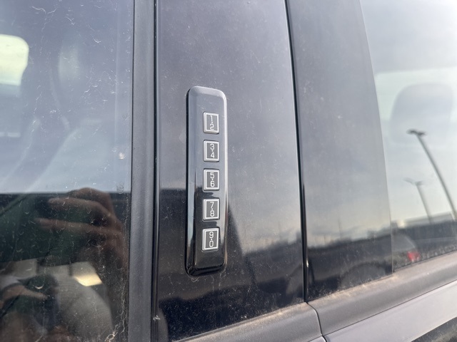 2023 Ford F-150 Lariat photo 4