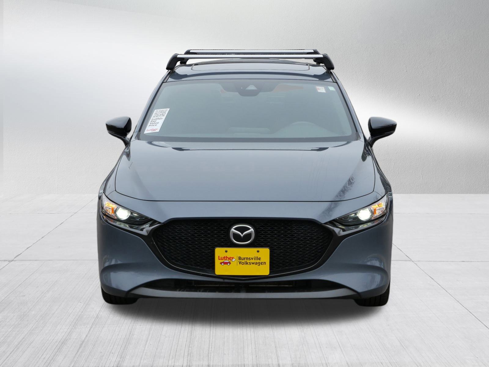 2022 Mazda Mazda3 Hatchback Carbon photo 2
