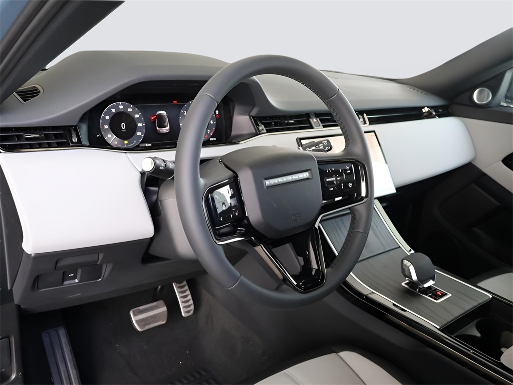 2026 Land Rover Range Rover Evoque Dynamic SE photo 15