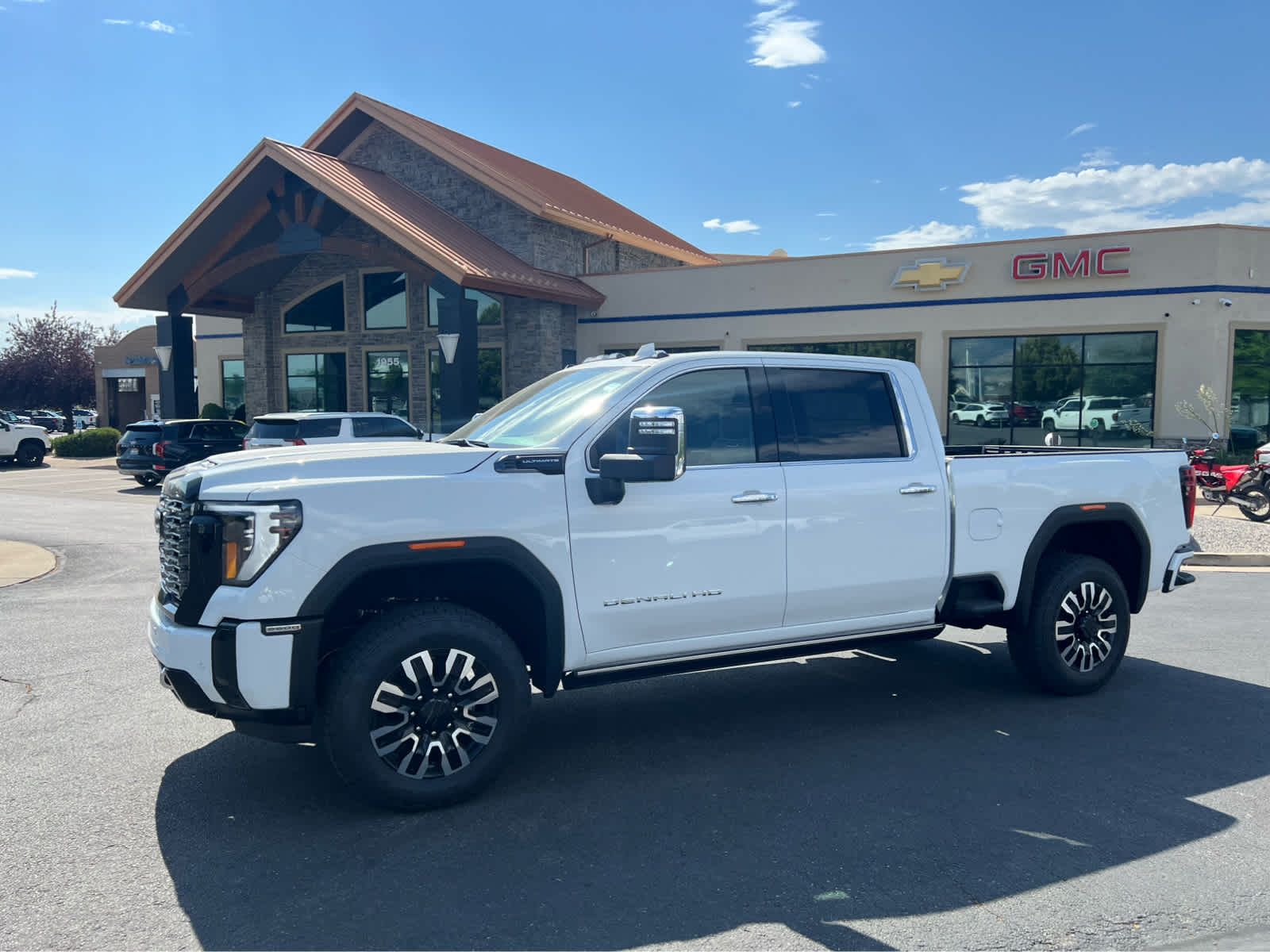 2025 GMC Sierra 2500HD Denali Ultimate's photo