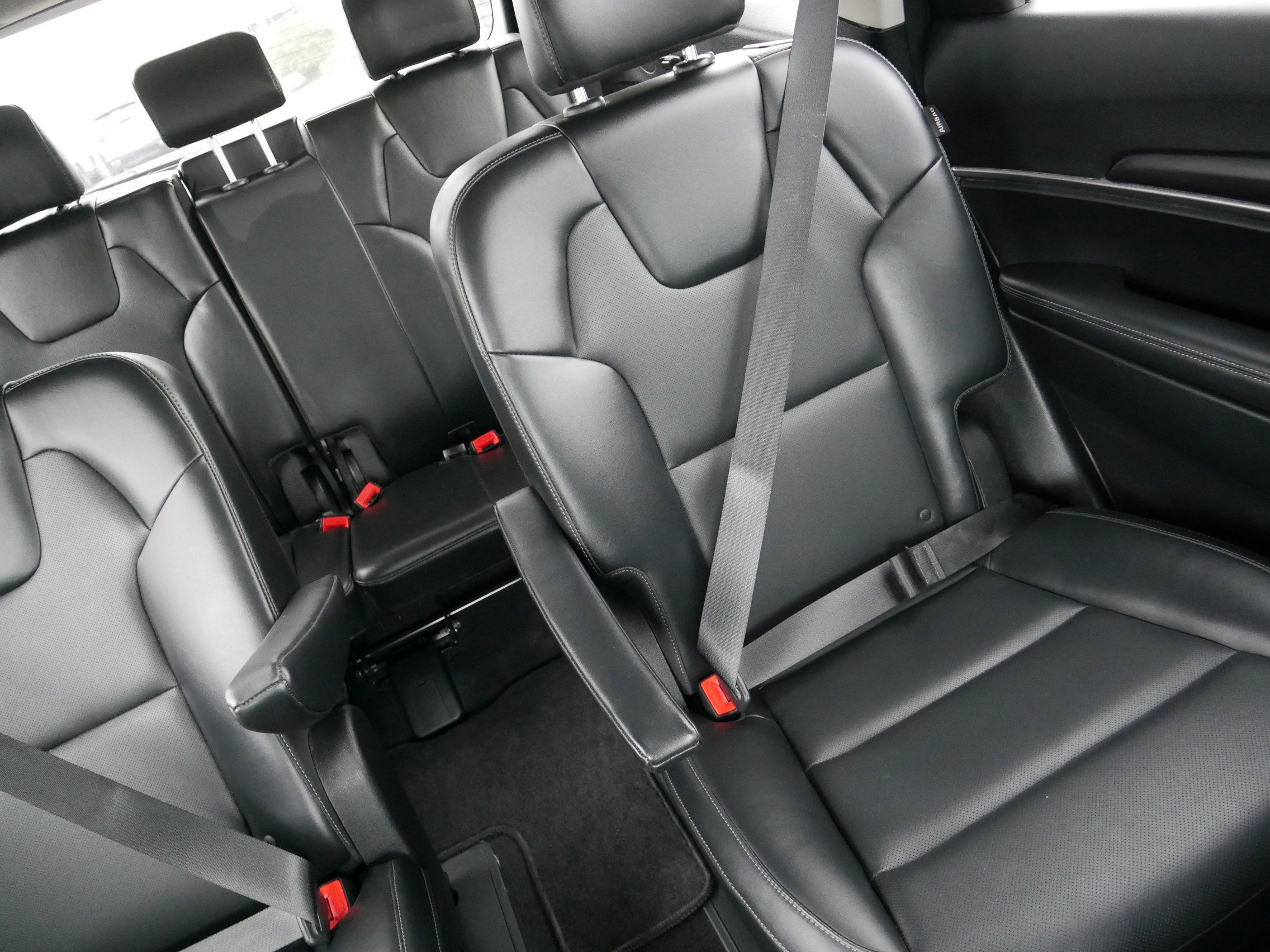2025 Kia Telluride S photo 14