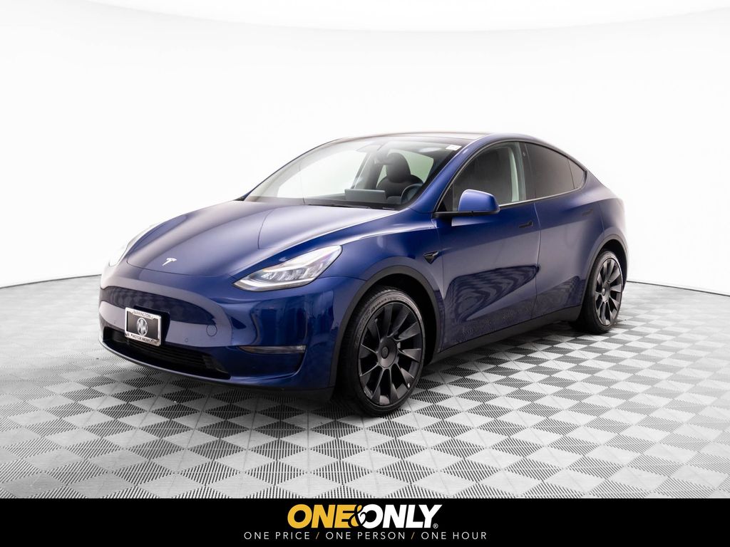 2022 Tesla Model Y Long Range's photo