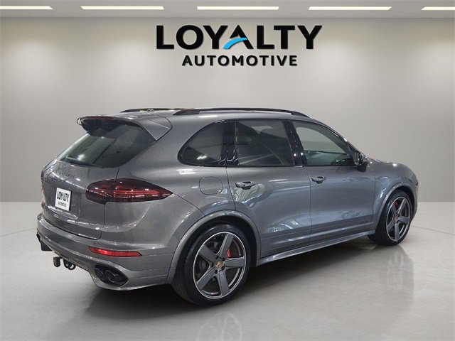 2016 Porsche Cayenne GTS photo 5