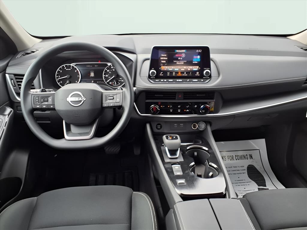 2025 Nissan Rogue S photo 11