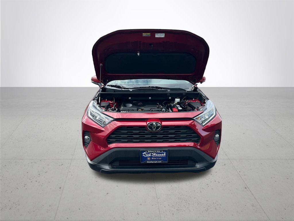2021 Toyota RAV4 XLE Premium photo 2