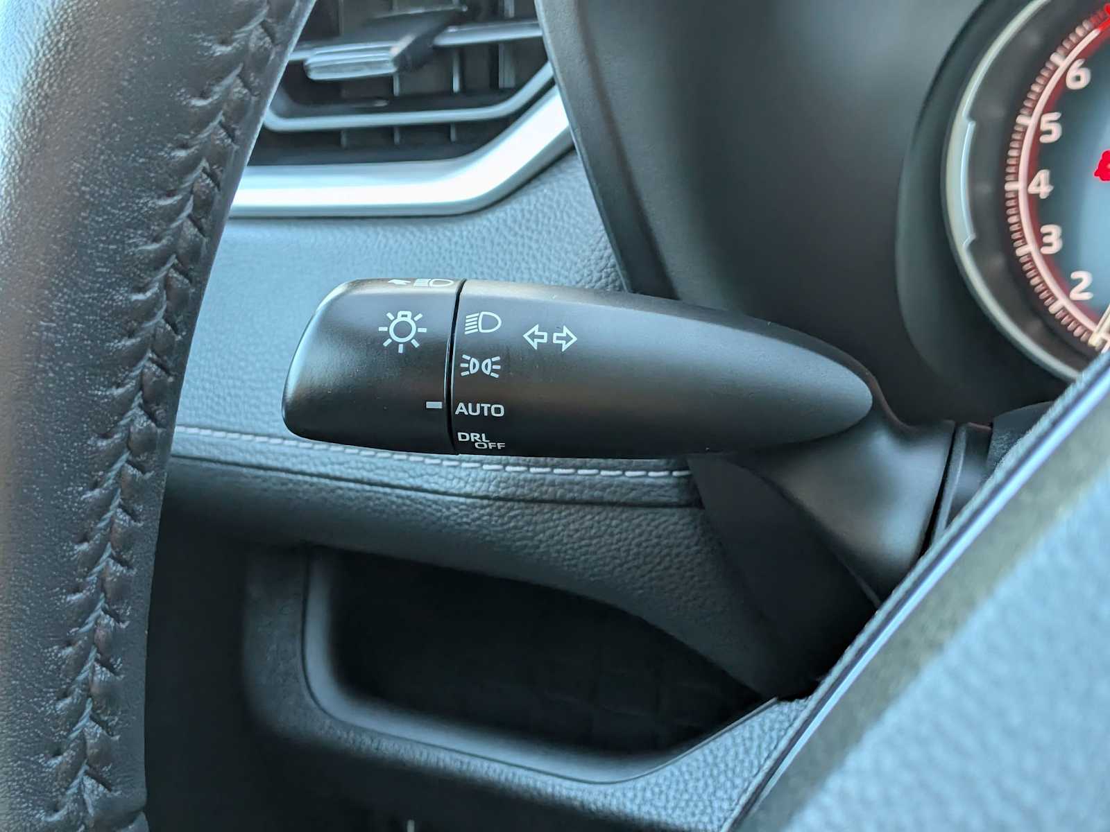 2024 Toyota RAV4 XLE photo 27