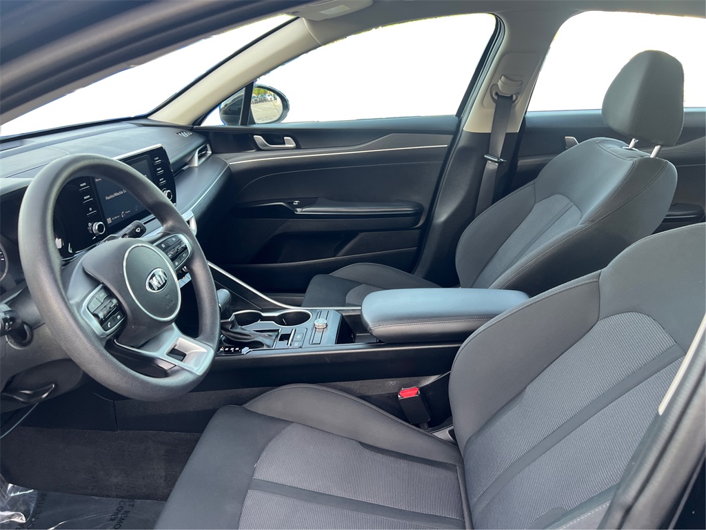 2022 Kia K5 LXS photo 9
