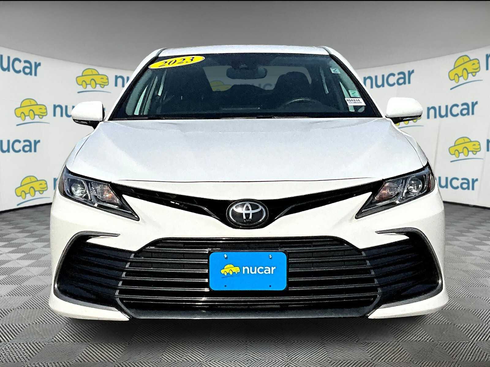 2023 Toyota Camry LE photo 2