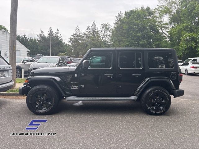 2018 Jeep Wrangler Unlimited Sahara photo 2