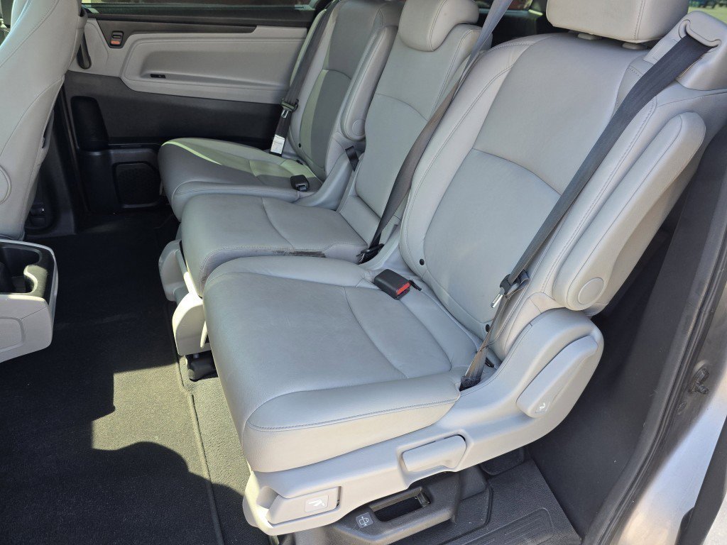 2020 Honda Odyssey EX-L photo 21