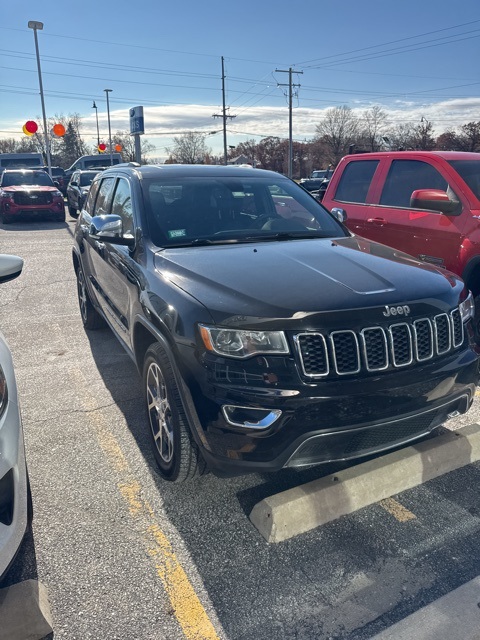 2019 Jeep Grand Cherokee Limited photo 2