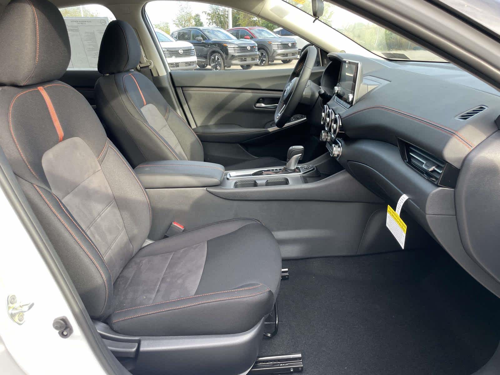 2025 Nissan Sentra SR photo 15